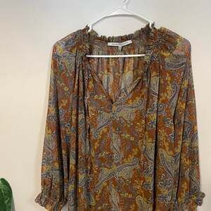 Collective Concepts Women's Brown Yellow Ruffled V-Neck Paisley Blouse Size XXL